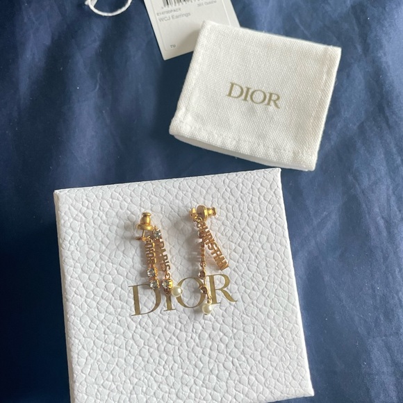 Brand New Dior Paris Earrings - Picture 5 of 8